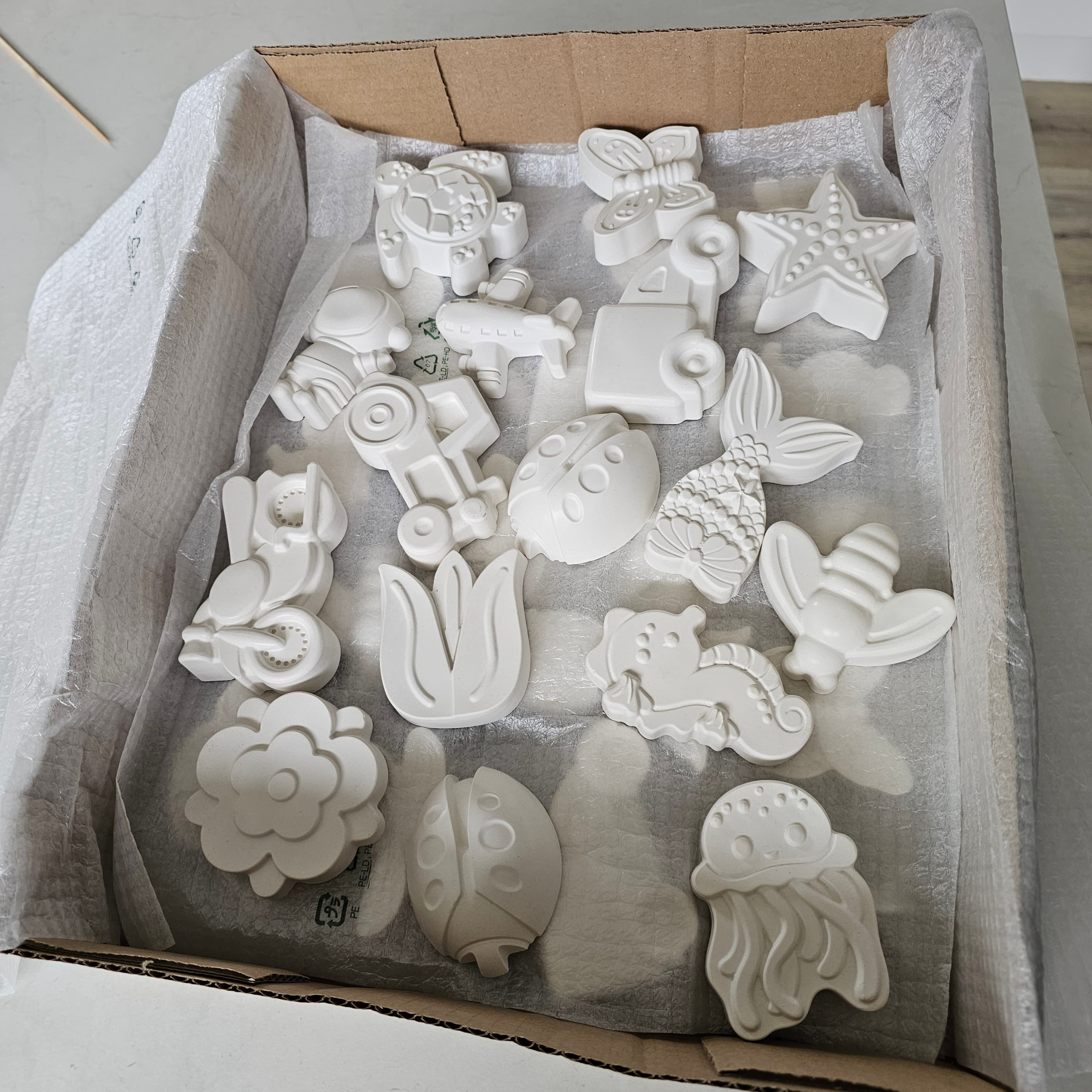 Paint-Your-Own Plaster Party Pack