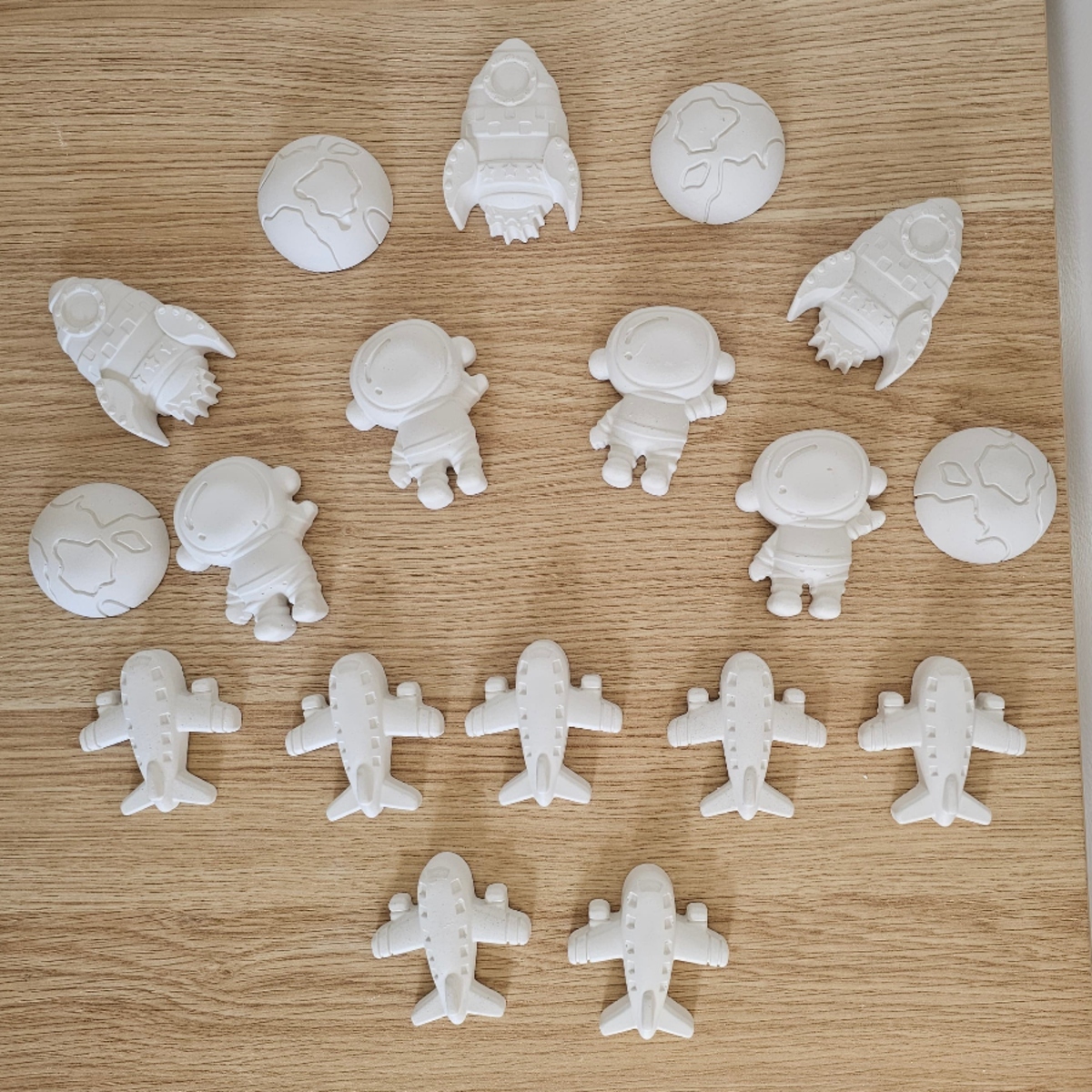 Paint-Your-Own Plaster Party Pack — image 2
